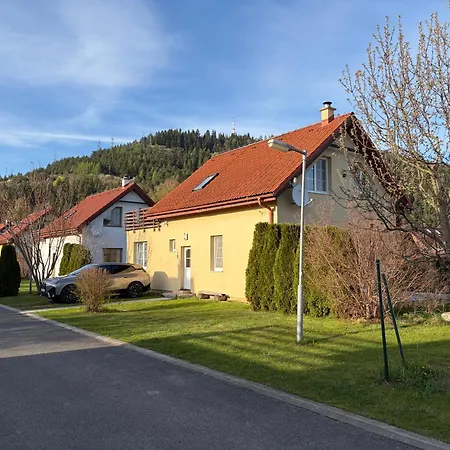 Villy Vlasky Villa Bešeňová